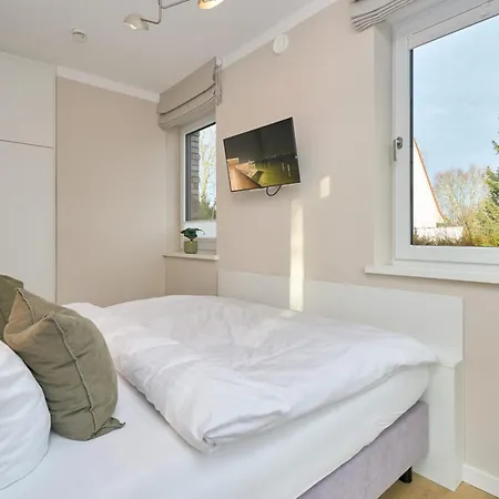 Saltwater House Sea Eagle *