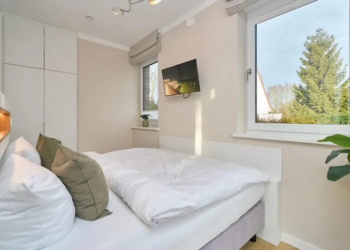 Saltwater House Sea Eagle *